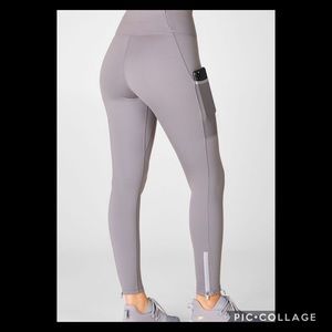Fabletics Motion 365 Gray Zipper Leggings 💫